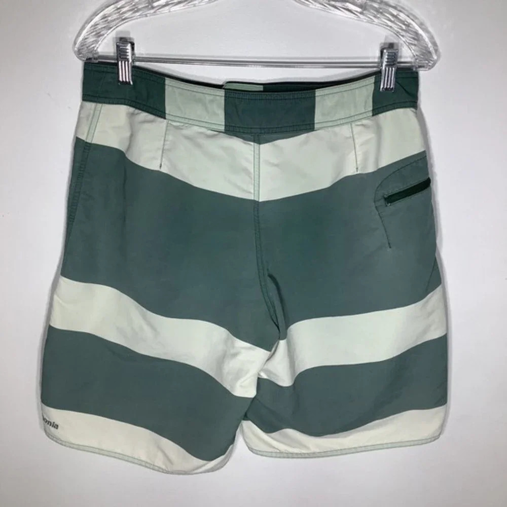 Patagonia Mens Board‎ Shorts Green Striped Size 31